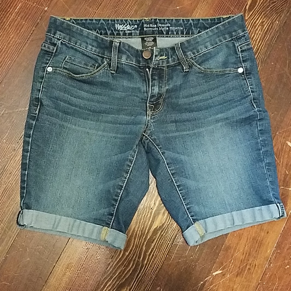 Mossimo Denim Bermuda Shorts, size 4